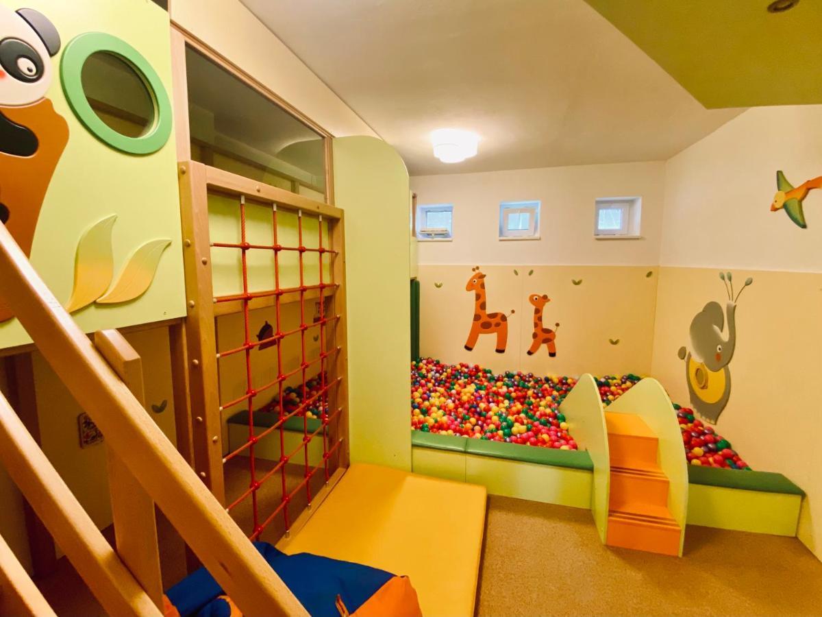 Hotel Peklo Pro Rodiny S Detmi Josefuv Dul Luaran gambar
